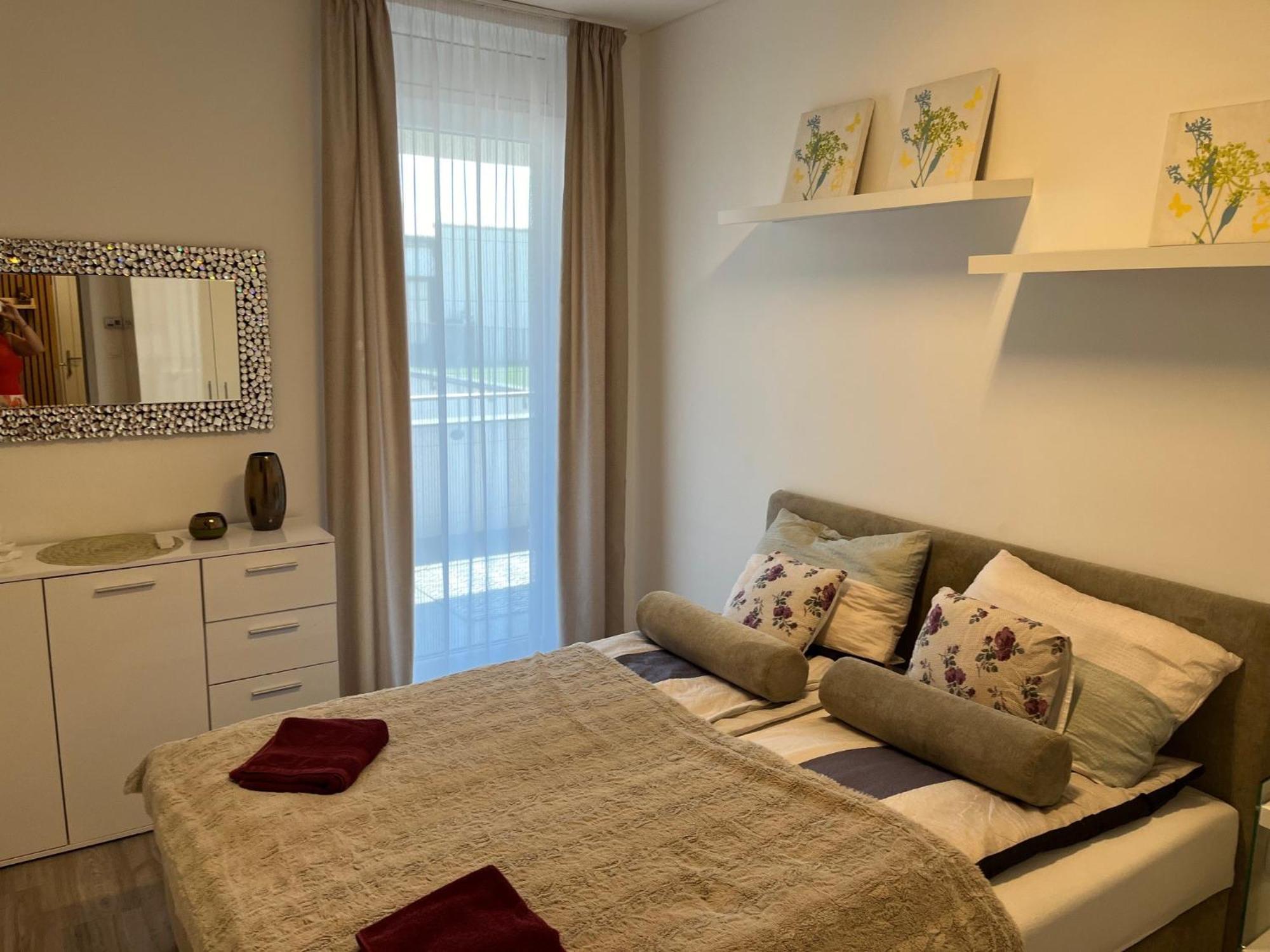 Brookforest Belvarosi Apartman Debrecen Exterior photo